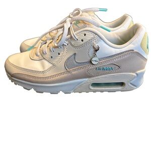 Nike Air Max 90 Women's 8.5 Mama Shimmer Pearl Phantom Silver